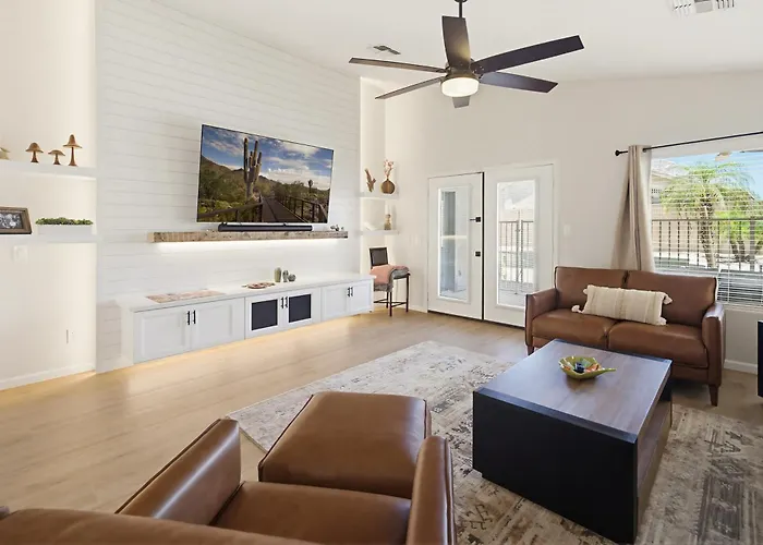 Charming 3br Oasis With Pool Family Holiday home Litchfield Park