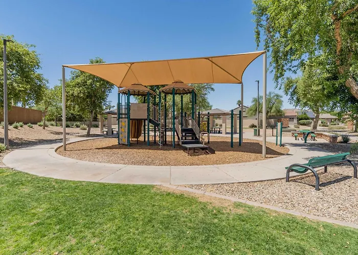 Charming 3br Oasis With Pool Family Litchfield Park